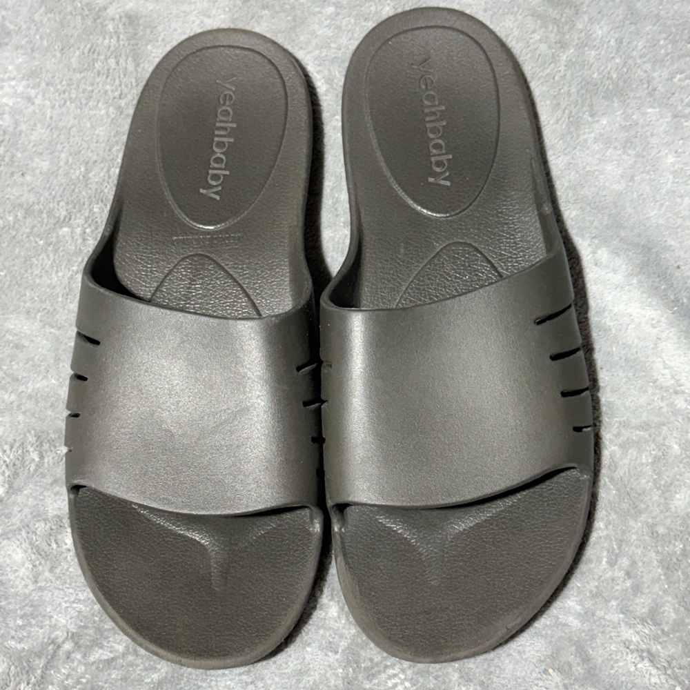 Yeahbaby Spa Slide-On Sandals Pre-owned Brown - X-Large XL